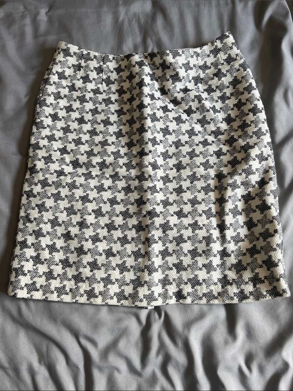 Vintage UK Classic Black and White Houndstooth Skirt